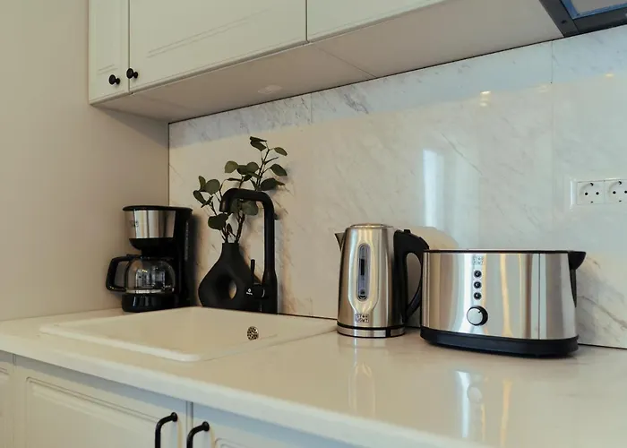 Superb City View - Bright & Stylish - 2Br