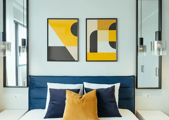 Superb City View - Bright & Stylish - 2Br