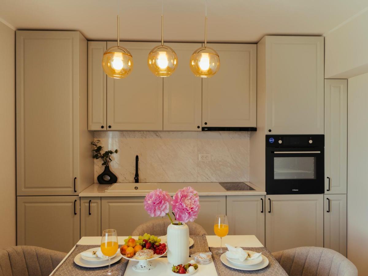 Superb View - Bright & Stylish - 2br * Bucharest