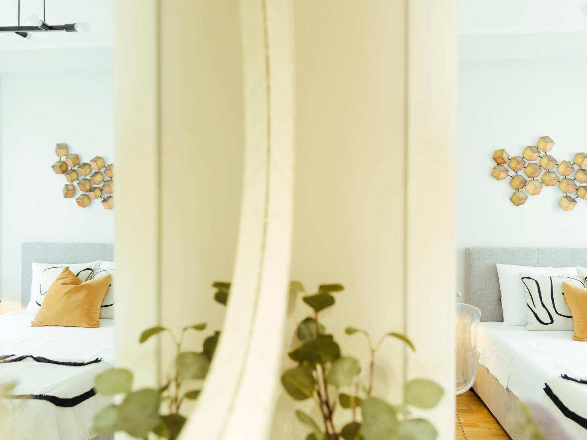 Apartment Superb View - Bright & Stylish - 2br *