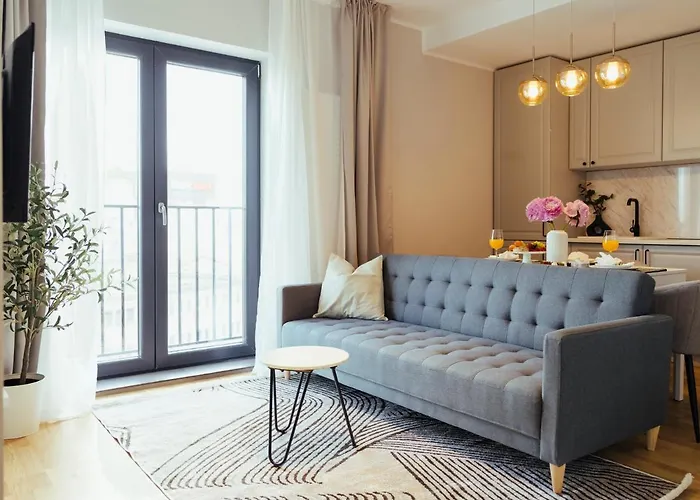 Superb City View - Bright & Stylish - 2Br